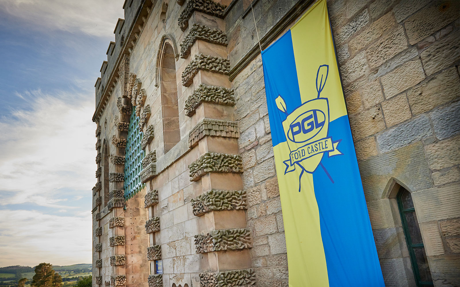 PGL Ford Castle crest